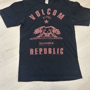 Volcom Charcoal Tee with Subtle Design